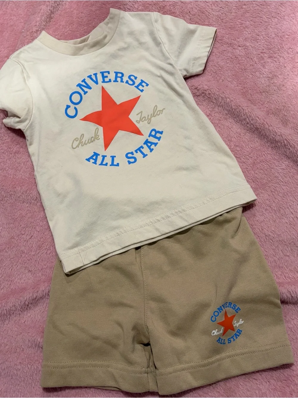 Boys Converse Cream Tee & Tan Shorts with Orange Star and Blue Logo sz 2t
